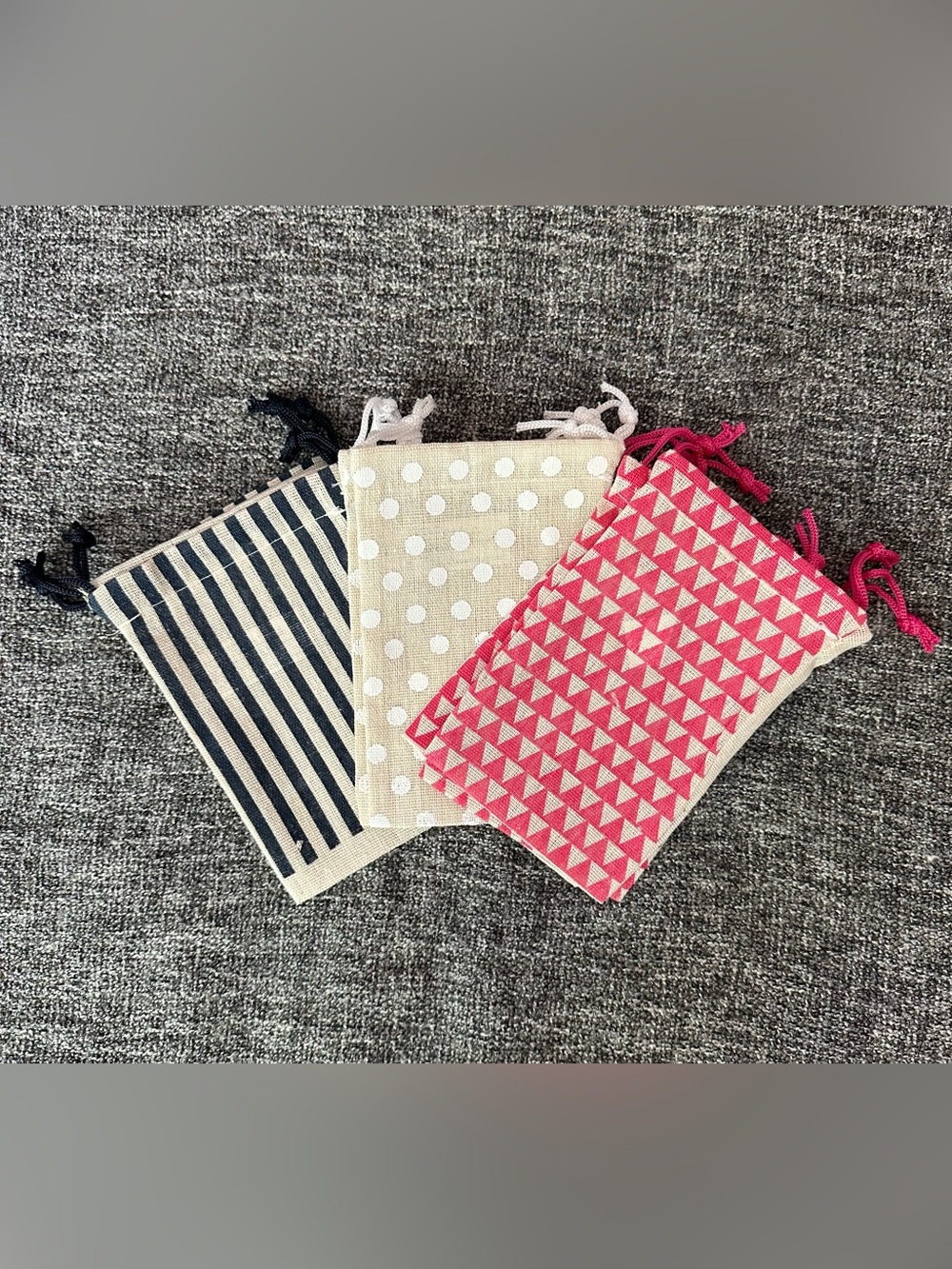 9 small cloth gift bags • drawstring